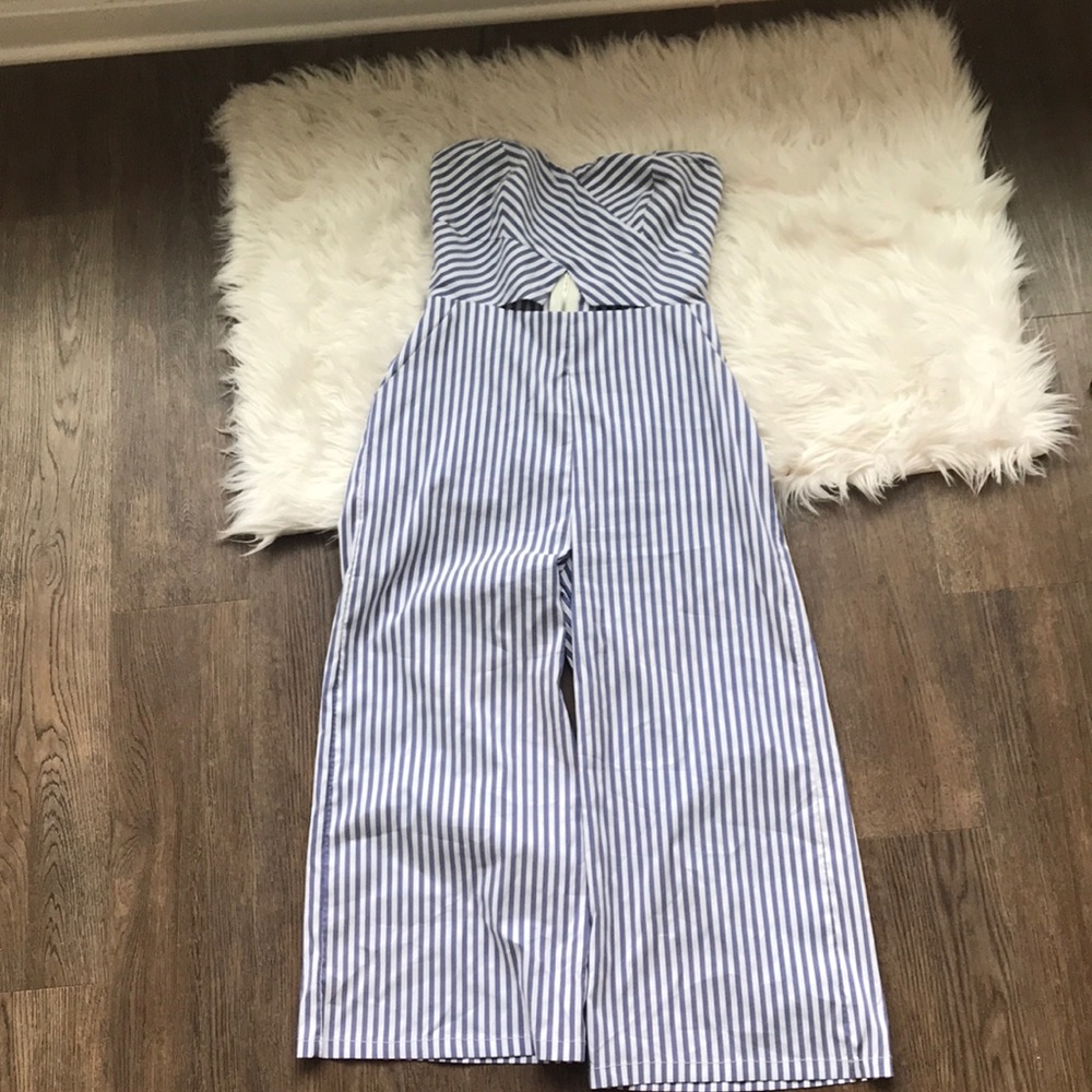 Fashion nova jumpsuit
